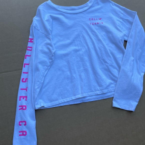 Hollister Graphic Tee - Picture 1 of 3